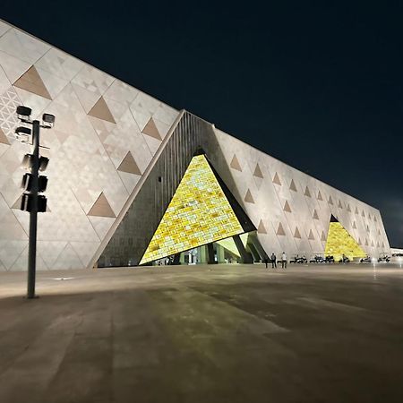 Giza Pyramids & Grand Museum Luxury Apartment Кайро Екстериор снимка